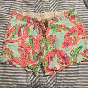 Lilly pulitzer size 4 patterned shorts